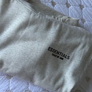 Fear of God ESSENTIALS Heather Gray Throw Blanket size Medium